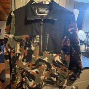 LL Bean Signature Mens Camo Fleece